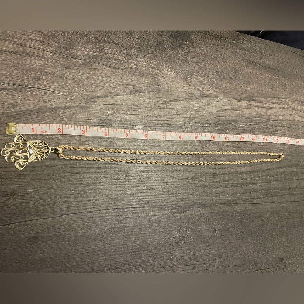 Hamsa gold necklace. - Picture 3 of 6
